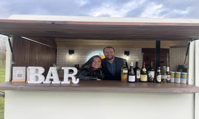 mobile_bar_rentals_vs_traditional_venue_bars_which_32533560_featured